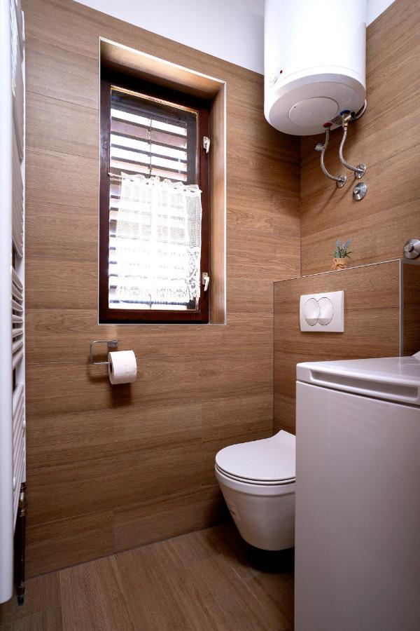 Apartments Draganic เยลซา ภายนอก รูปภาพ