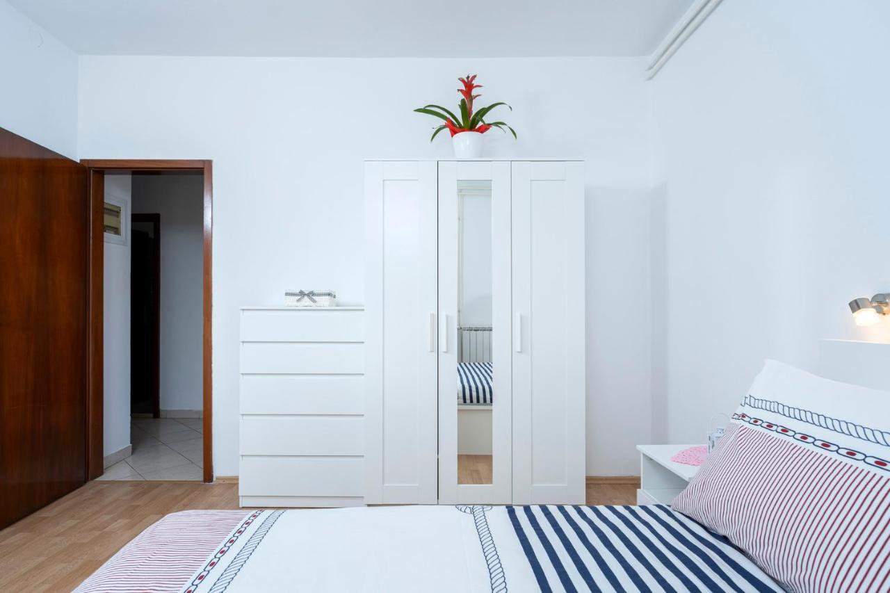 Apartments Draganic เยลซา ภายนอก รูปภาพ